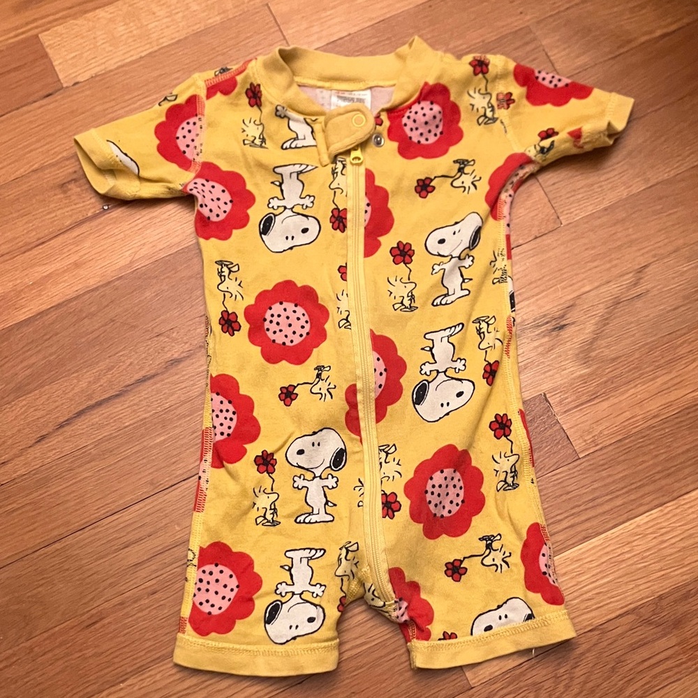 Peanuts x Hanna Andersson Snoopy Floral Baby Pajamas 6-12 months